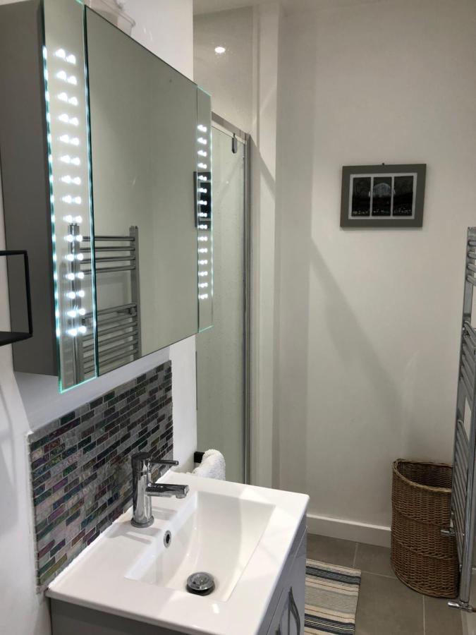 Harbourside Studio Apartment Poole Hamworthy Bh15 Extérieur photo
